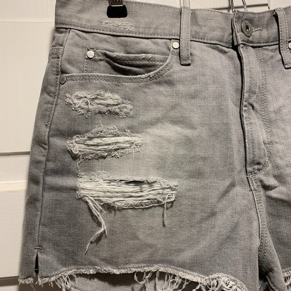 Articles of Society~ NWT!!~ Distressed gray jean shorts - Picture 7 of 15